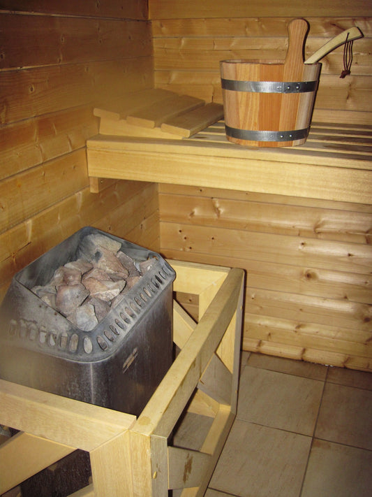 Sauna con tisana rilassante e olii essenziali